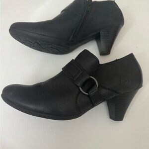 BOC Black ankle booties
